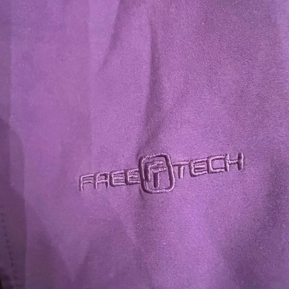 FREE TECH Jacket - Picture 6 of 6